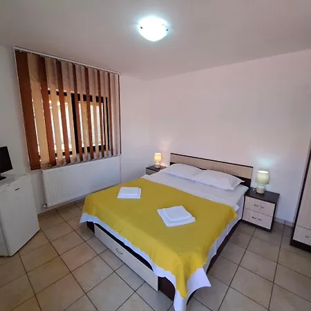 Casa Dana Două Mai