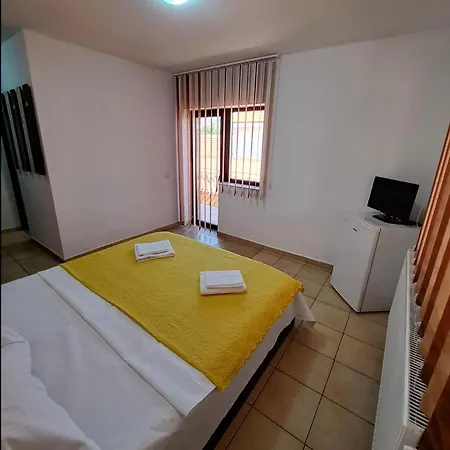 Casa Dana * Două Mai